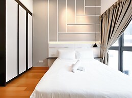 The Luxe by Manhattan Group