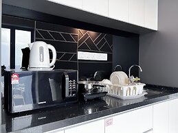 The Luxe by Manhattan Group