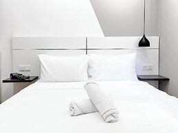 The Luxe by Manhattan Group