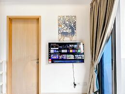 The Luxe by Manhattan Group