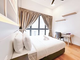 The Luxe by Manhattan Group