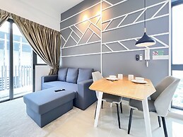 The Luxe by Manhattan Group