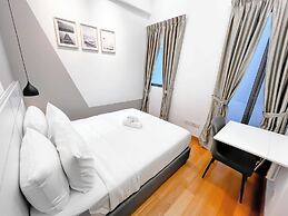 The Luxe by Manhattan Group