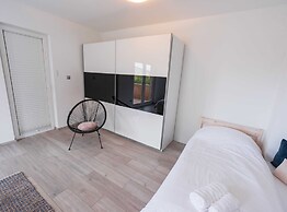 Charming Three Bedroom House Turanj