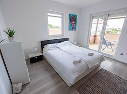 Charming Three Bedroom House Turanj