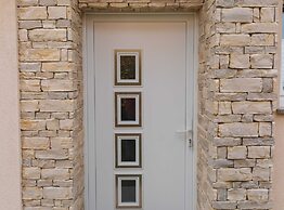 Charming Three Bedroom House Turanj