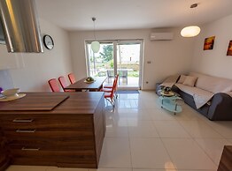 Charming Three Bedroom House Turanj