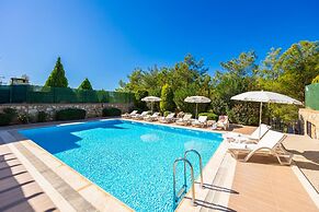 Four Seasons Villa in Oludeniz