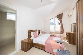 Four Seasons Villa in Oludeniz