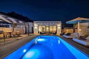 Villa 12 Chado in Kolympia