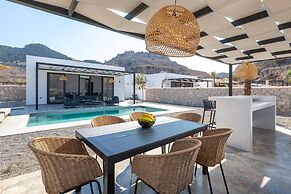 Villa 12 Chado in Kolympia