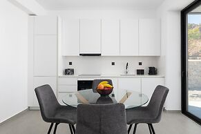 Villa 11 Satori in Kolympia