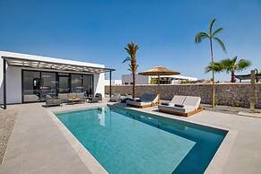 Villa 13 Zendo in Kolympia