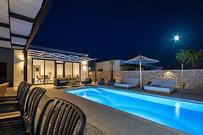 Villa 10 Hozan in Kolympia