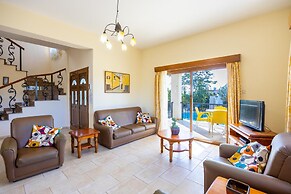 Villa Natasha in Peyia