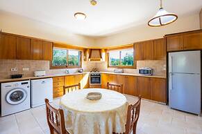 Villa Natasha in Peyia