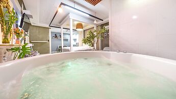 Gyeongju 20th Street Spa Pension