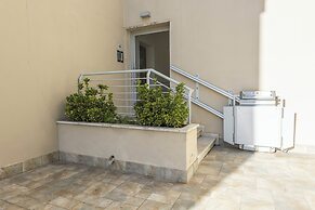 Pindemonte Garden by MMega