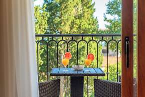 Luxury Apartments Queen