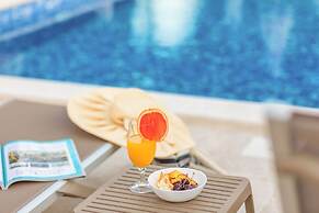 Luxury Apartments Queen