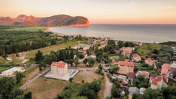 Luxury Apartments Queen