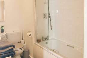 2br-sleeps5-cityview-freeparking-citycentre