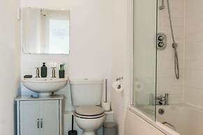 2br-sleeps5-cityview-freeparking-citycentre