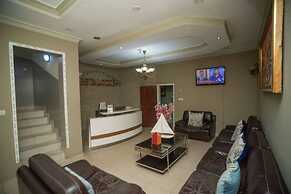 Room-large Room With Free Breakfast