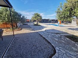 Comfort Two Bedroom Mobile Homes Pirovac