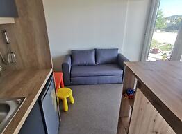 Comfort Two Bedroom Mobile Homes Pirovac