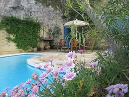 Farmhouse With Pool and Valley Views