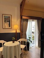 The Lamp Boutique House