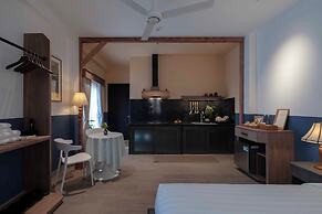 The Lamp Boutique House