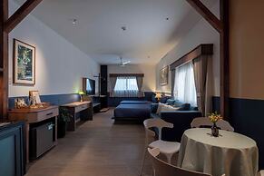 The Lamp Boutique House