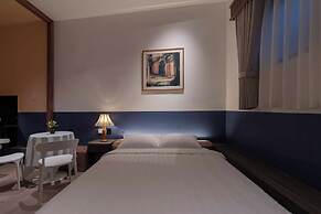 The Lamp Boutique House