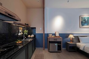 The Lamp Boutique House