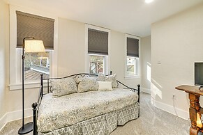 5 Mi to North Shore: Pet-friendly Home!