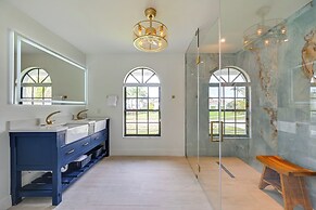 Private Pool, Patio & Peace: Marco Island Getaway