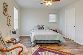 2 Mi to University of Louisville: Apt w/ Deck!