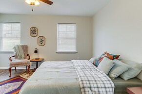 2 Mi to University of Louisville: Apt w/ Deck!