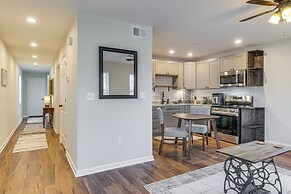 2 Mi to University of Louisville: Apt w/ Deck!