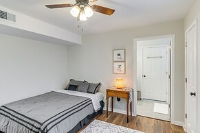 2 Mi to University of Louisville: Apt w/ Deck!