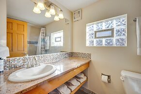 Pikes Peak Mountain Views: Manitou Springs Apt