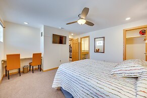 Mountain-view Apt: Walk to Local Attractions!