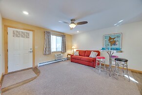 Mountain-view Apt: Walk to Local Attractions!
