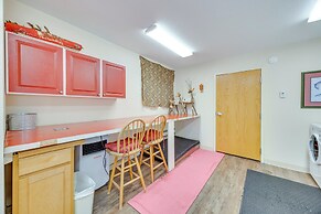 Mountain-view Apt: Walk to Local Attractions!