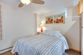 Walk to Attractions: Manitou Springs Studio