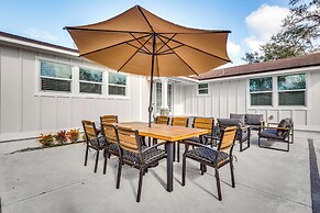 Fenced Yard: Lakeland Home Adjacent to Golf Course