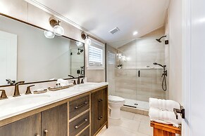 Fenced Yard: Lakeland Home Adjacent to Golf Course