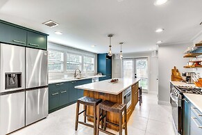 Fenced Yard: Lakeland Home Adjacent to Golf Course